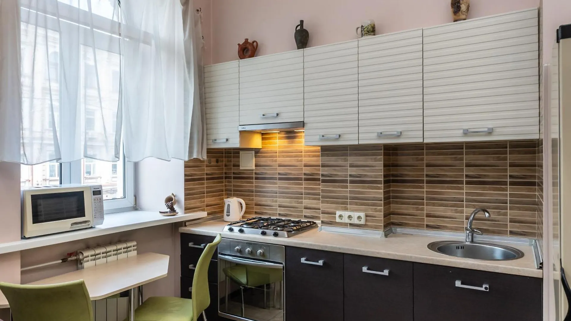 1 Bedroom Apartment Saksaganskogo 57A
