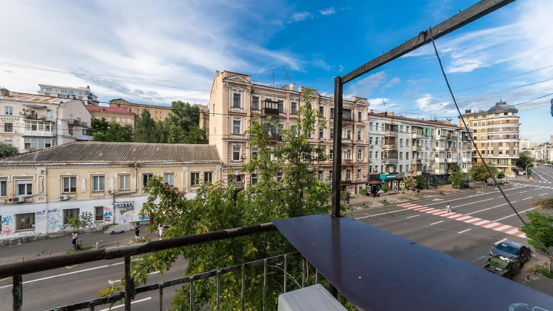 1 Bedroom Apartment Saksaganskogo 57A