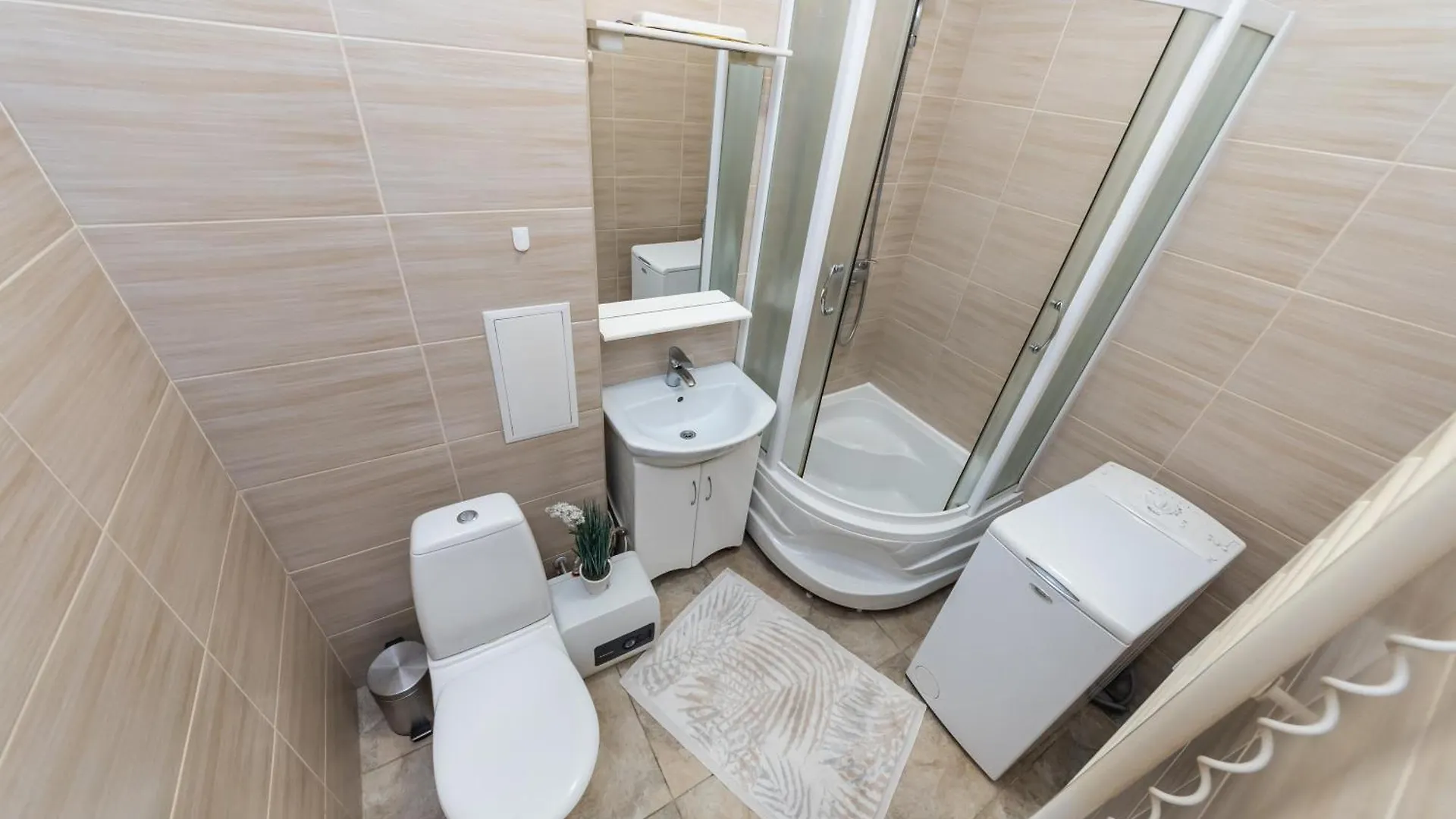 1 Bedroom Apartment Saksaganskogo 57A 0*, 基輔 乌克兰